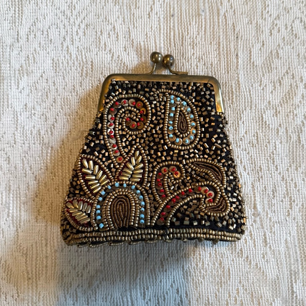 David Jeffrey beaded kiss lock coin purse